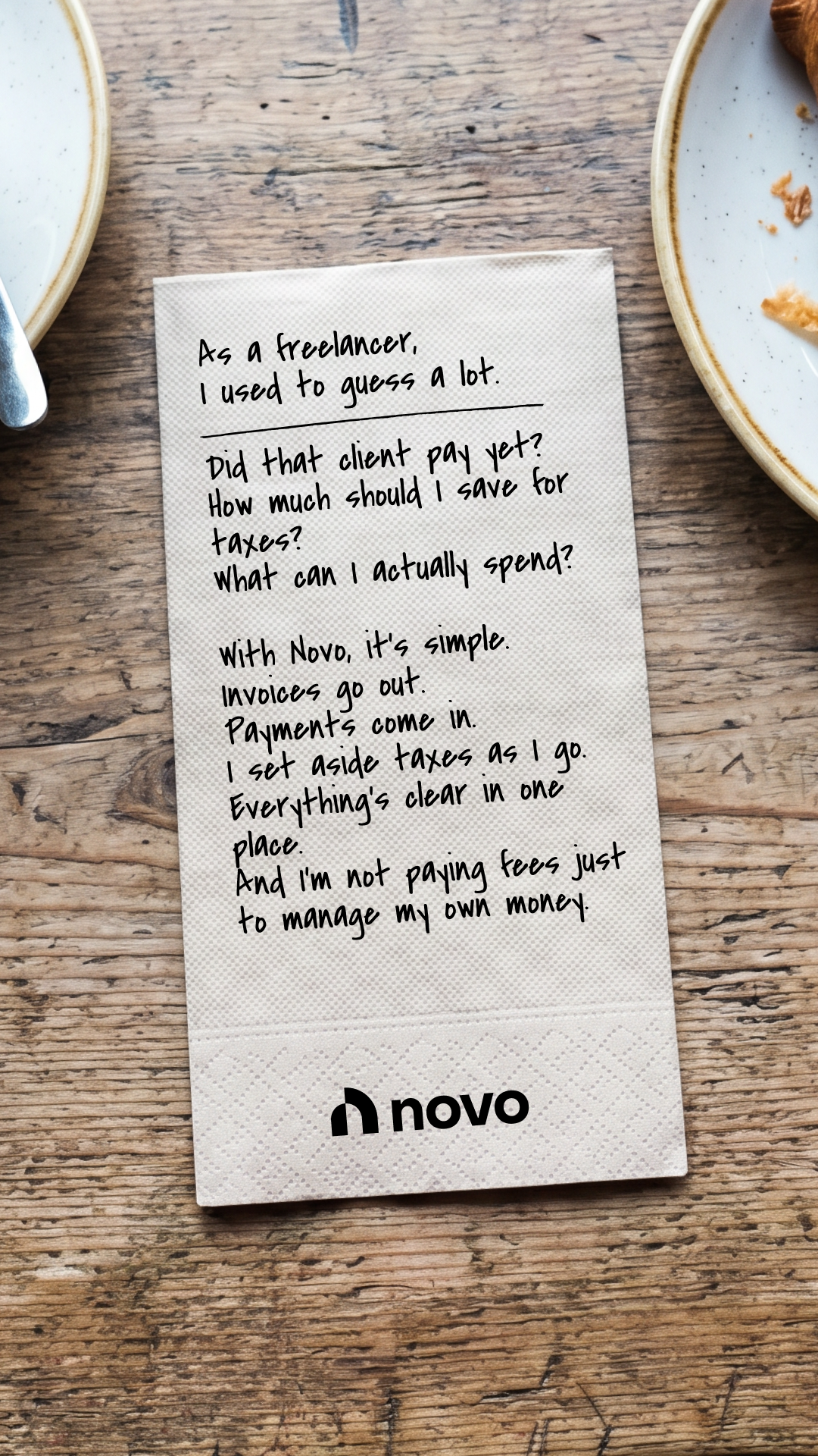 Novo — centered hero